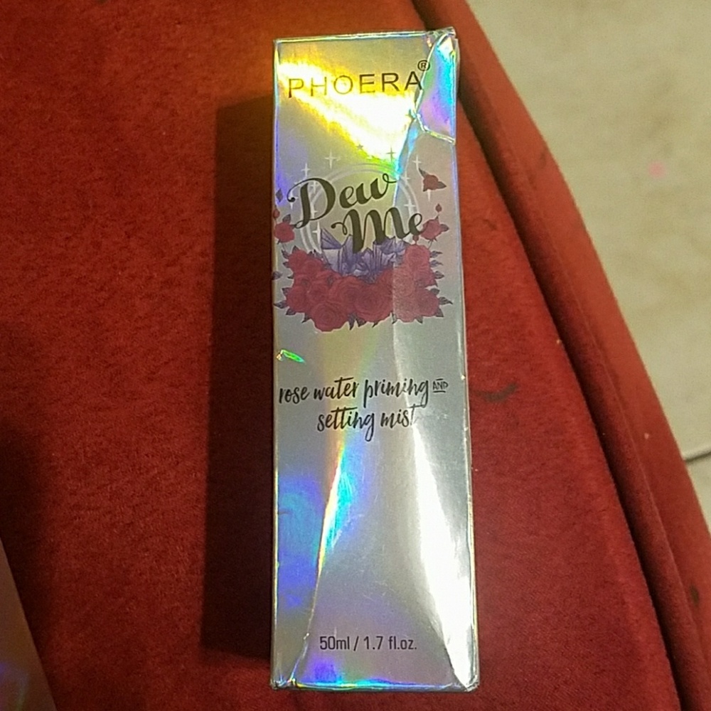 Its Dew Me priming and setting mist (rose gold)